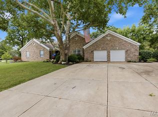 803 Streiff Ln, Ballwin, MO 63011