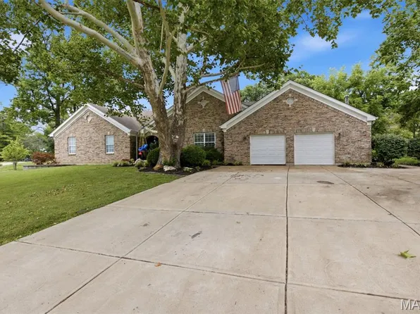 803 Streiff Ln, Ballwin, MO 63011