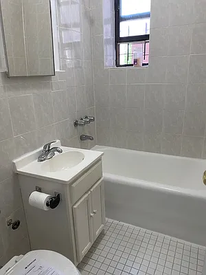 Rented by BSRG Realty | media 4