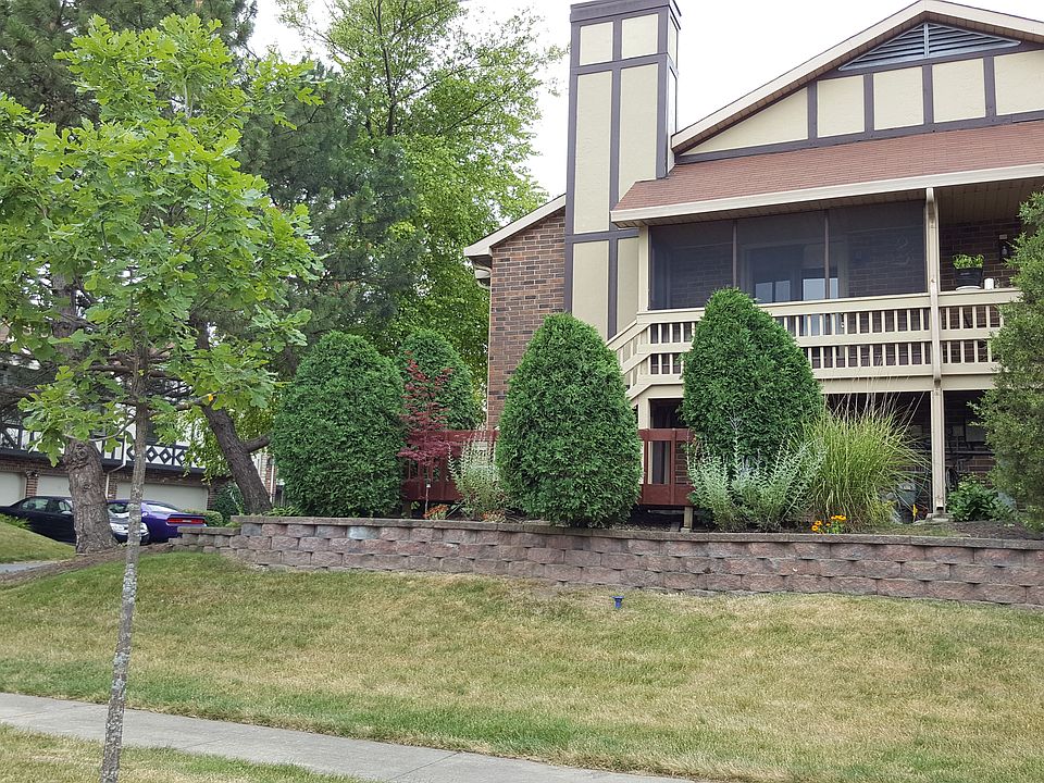 1st image of 17566 Windsor Pkwy #61