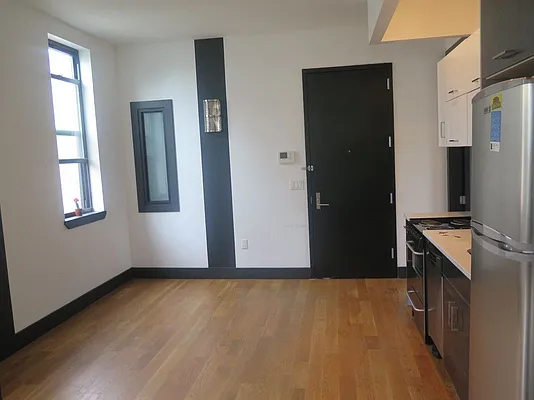 Rented by Spot It Realty LLC | media 37