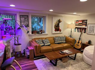 4002 Burke Ave N #2, Seattle, WA 98103