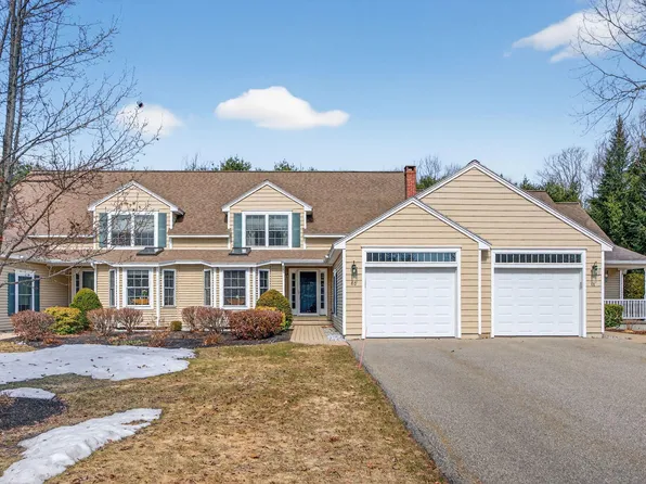 63 Shiretowne Common Drive #22, Kennebunk, ME 04043