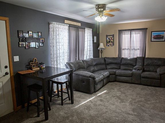 2nd image of 571 Lucille Ln