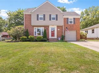 10551 Snow Rd, Parma Heights, OH 44130