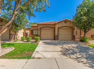 927 S Racine Ln, Gilbert, AZ 85296