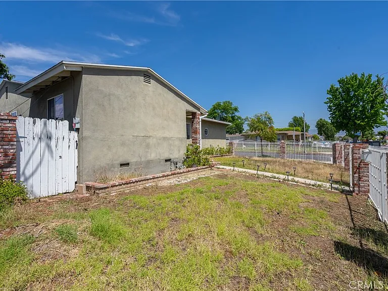 13655 Chase St — Photo 25