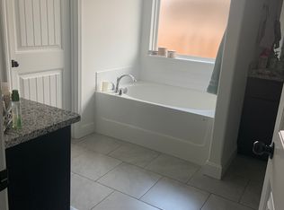 6011 NW Hoover St, Bentonville, AR 72713