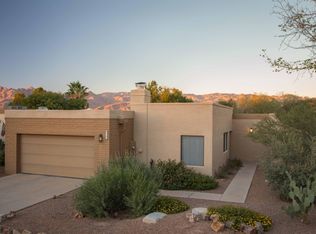 9041 E Waverly St, Tucson, AZ 85715