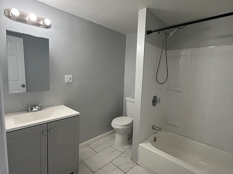 280 S Sheridan St #1 — Photo 6