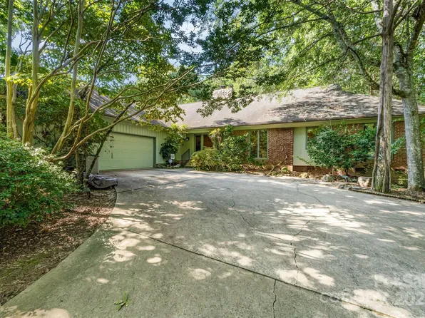 5217 Hillingdon Rd, Charlotte, NC 28226