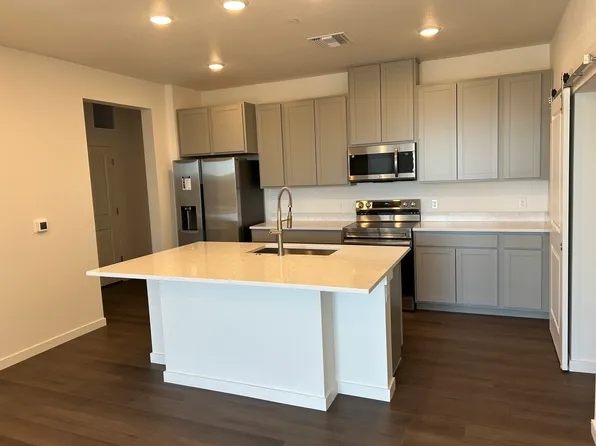 6153 N Ceylon St #5304, Denver, CO 80249