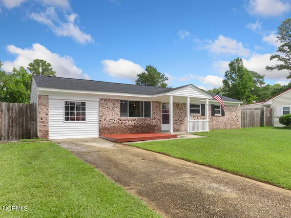 102 N Hill Court, Jacksonville, NC 28540