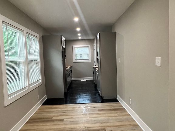 5th image of 3423 N Grant Ave