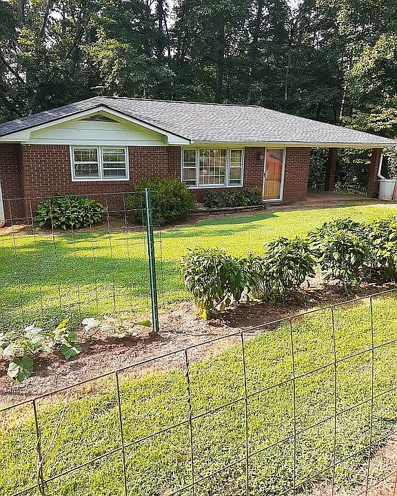 1st image of 50 Hampton Dr