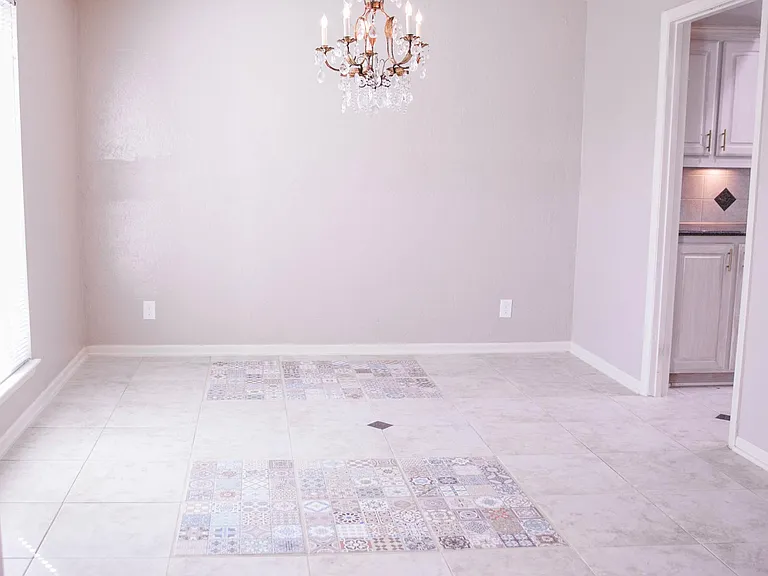 301 Santa Clara St — Photo 6