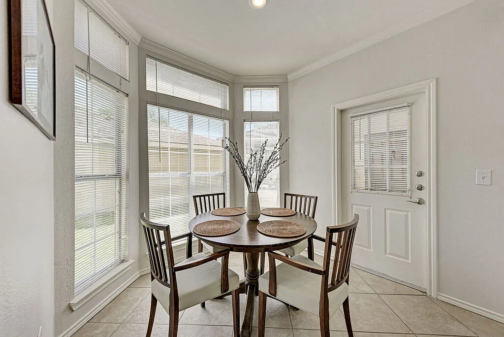 Riverhorse Ranch Apartments I — Photo 4
