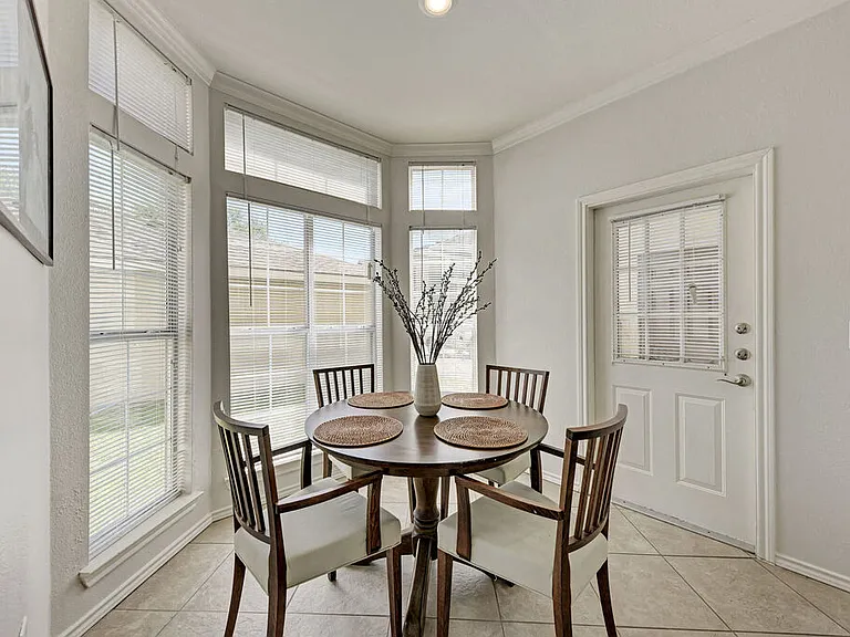 Riverhorse Ranch Apartments I — Photo 4