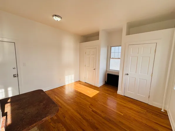 420 Littleworth Ln, Sea Cliff, NY 11579