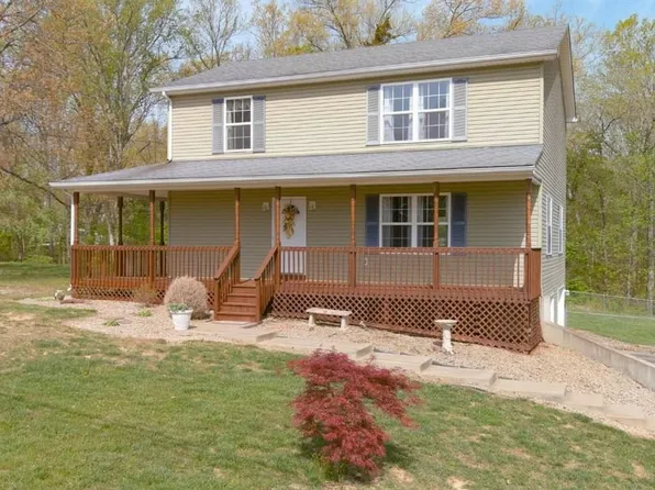 111 Emmer Dr, Brandenburg, KY 40108