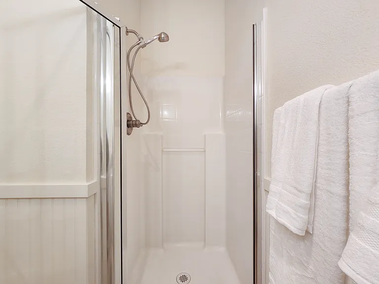 12838 NW Clement Ln — Photo 7