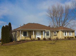 11 Pletcher Dr, Yorkville, IL 60560