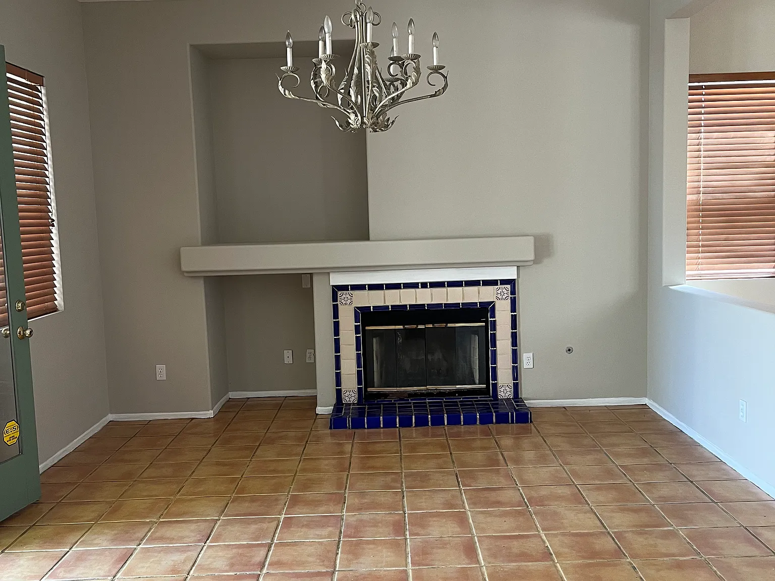 3 bed, 1831 sqft, $4,100 — Photo 3