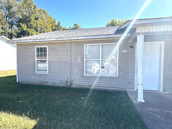 445 Josephine Dr #1