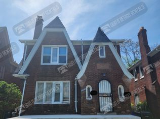 17527 Wisconsin St, Detroit, MI 48221