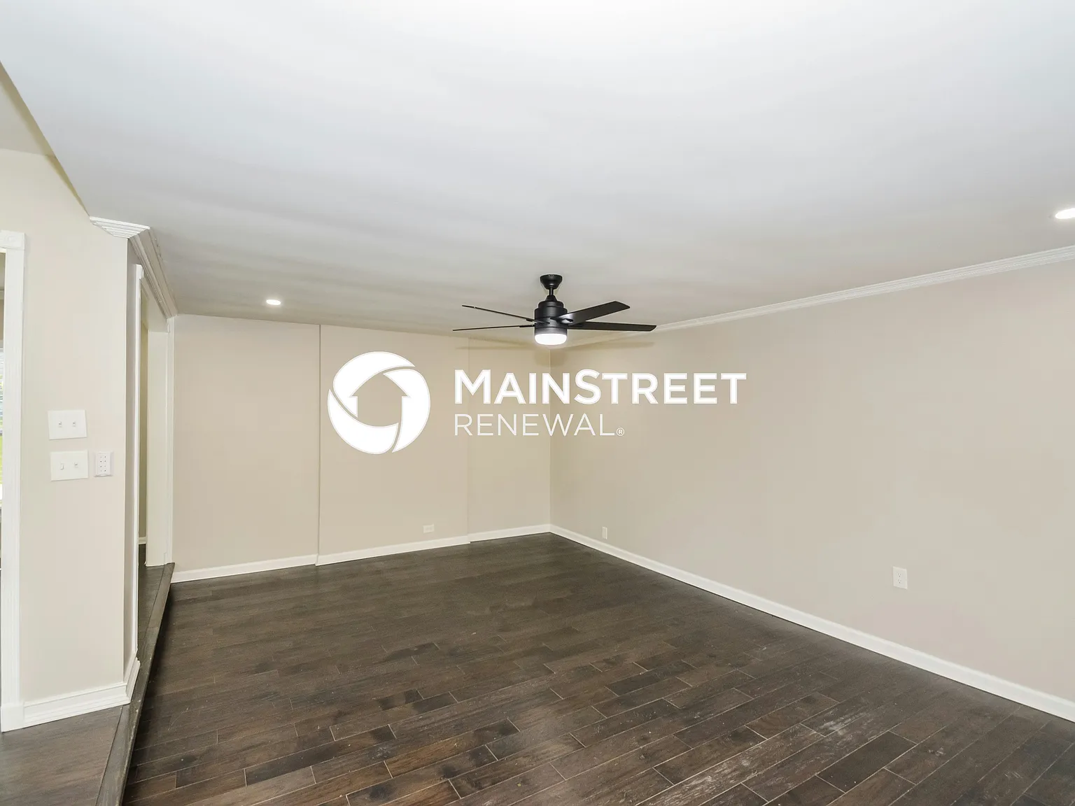 1305 Coreland Dr — Photo 3