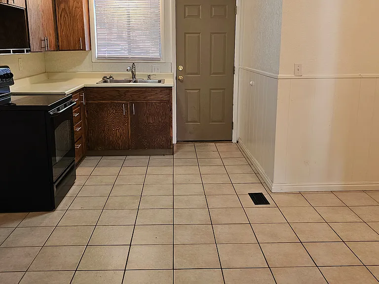 2036 N 1200 E #2 — Photo 3
