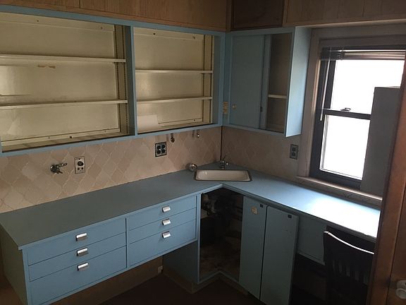 4th image of 1014 Virginia Ave
