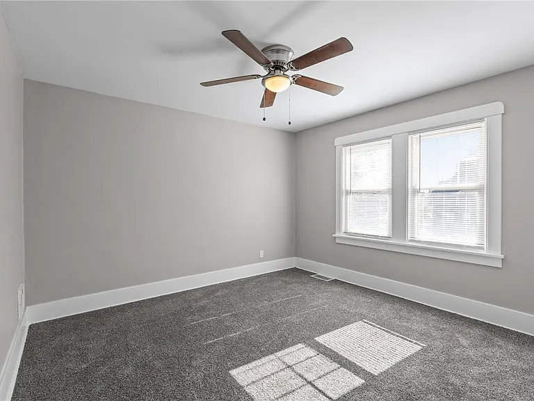 3065 Latonia Ave — Photo 16