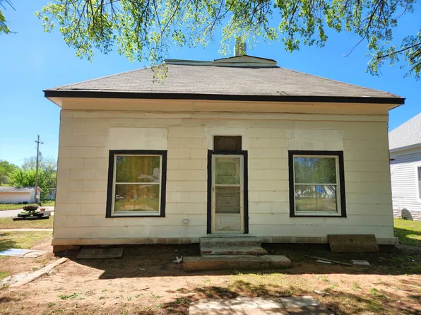 324 S Bluff Ave, Anthony, KS 67003