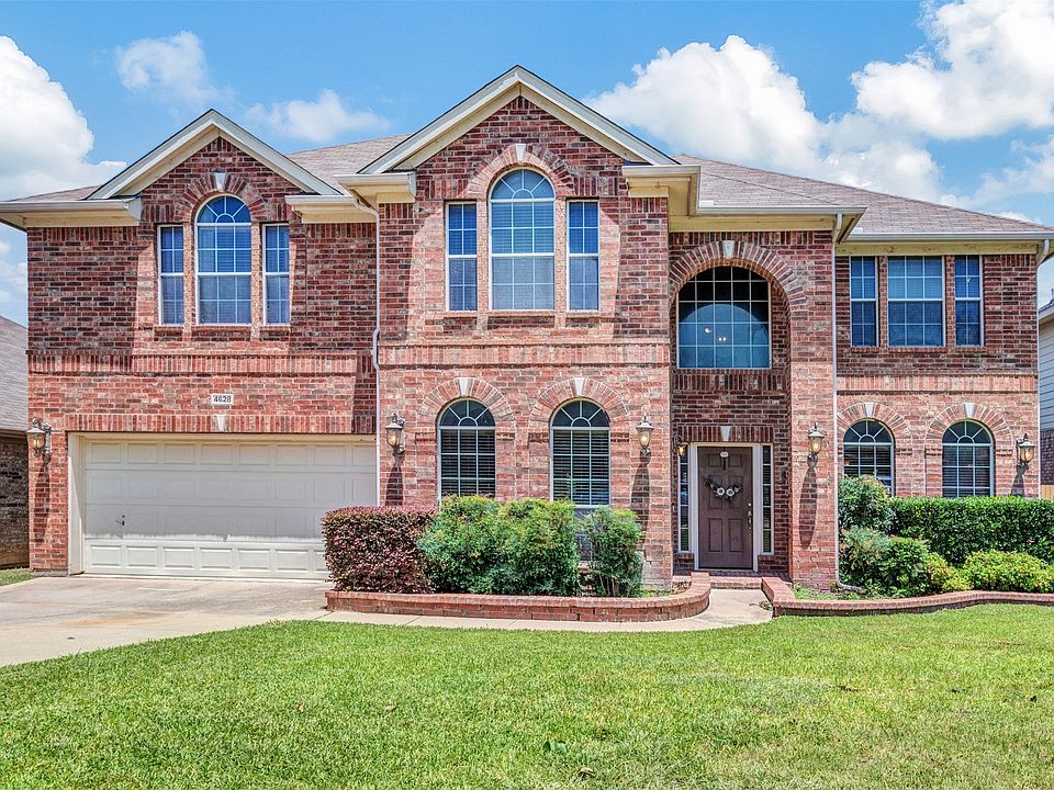 1st image of 4628 Maple Hill Dr