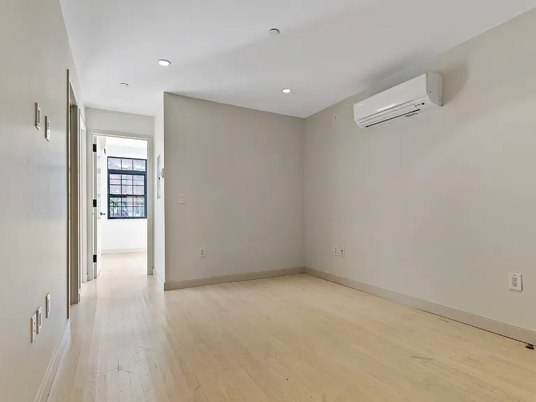 152 2nd Ave #2C — Photo 6