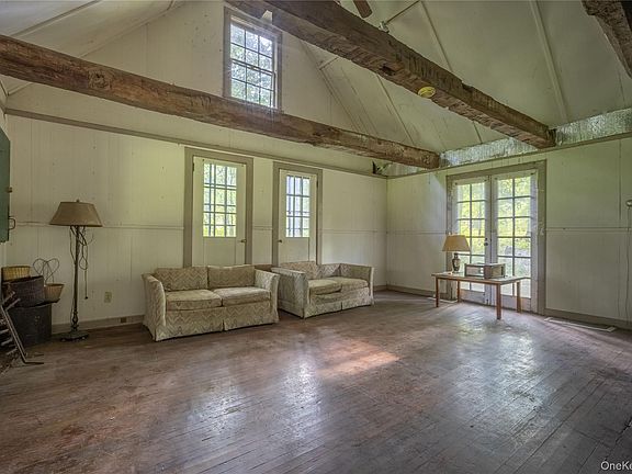 5th image of 147 Lauer Road