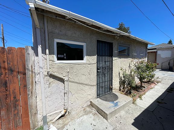 5th image of 3680 1/2 44th St