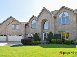 1423 Semar Ct, Mount Prospect, IL 60056