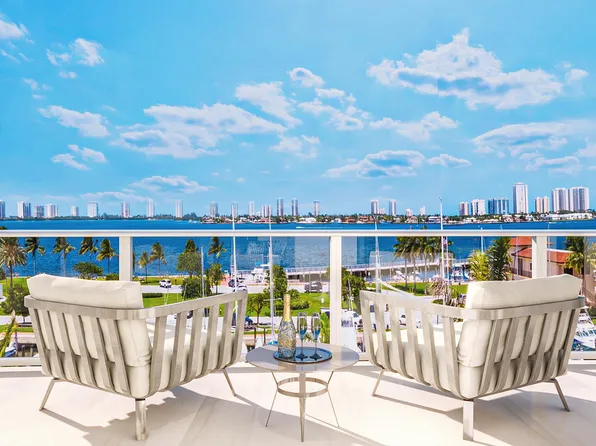 220 Lake Shore Drive #305, Lake Park, FL 33403