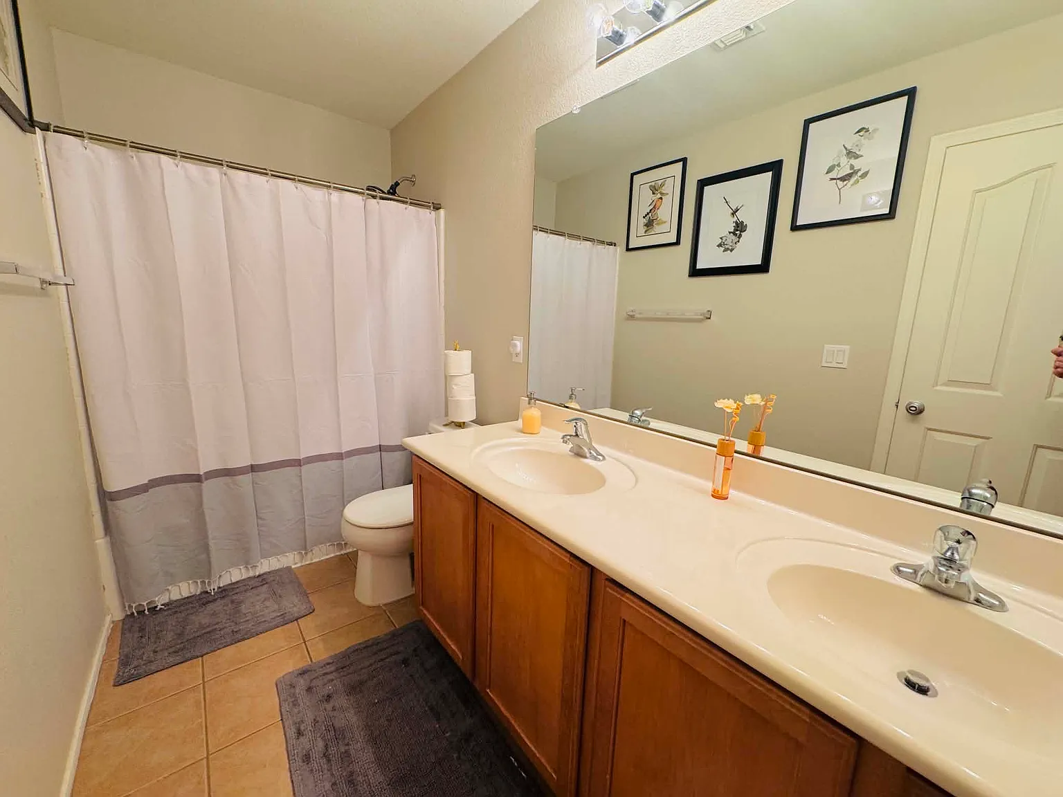 5 bed, 2900 sqft, $800 — Photo 4