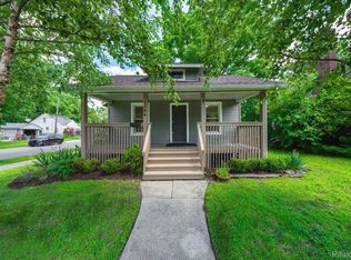 1046 Pinecrest Dr, Ferndale, MI