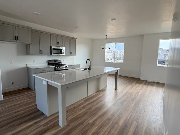 539 W 1860 N, Salem, UT 84653