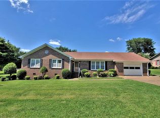 384 Parkview Dr, Dyer, TN 38330
