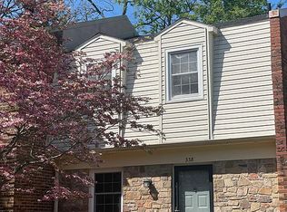 338 Rock Spring Dr SW, Leesburg, VA 20175