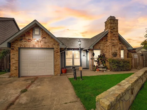 6713 Oriole Ct, Fort Worth, TX 76137