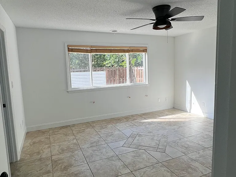 Wildwood Dr — Photo 7