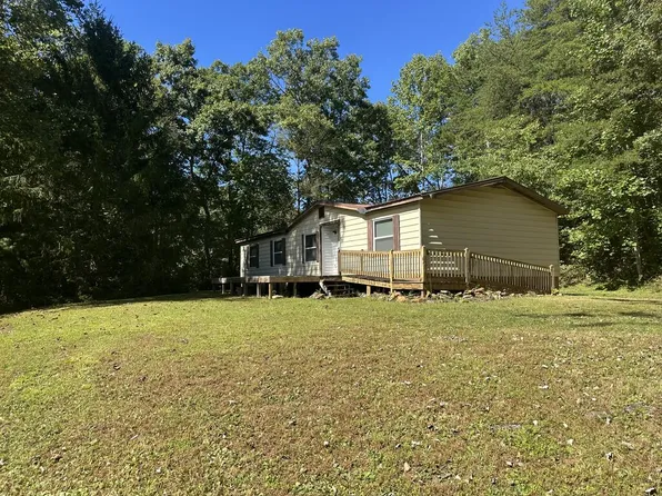344 Avery Scroggs Rd, Hayesville, NC 28904