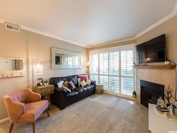 5th image of 947 E Creek Hill Ln #11