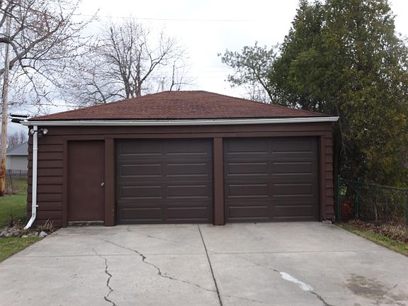 3rd image of 615 Starin Ave